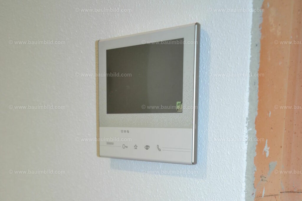 bib-lg17-elektroinstallation-0274 | Nach LV-Leistungsgruppen sortierte Detailfotos über den Bau eines Hauses. Alle Hausbau-Bilder direkt vom Urheber und Autor der Website Haus-Selber-Bauen.com