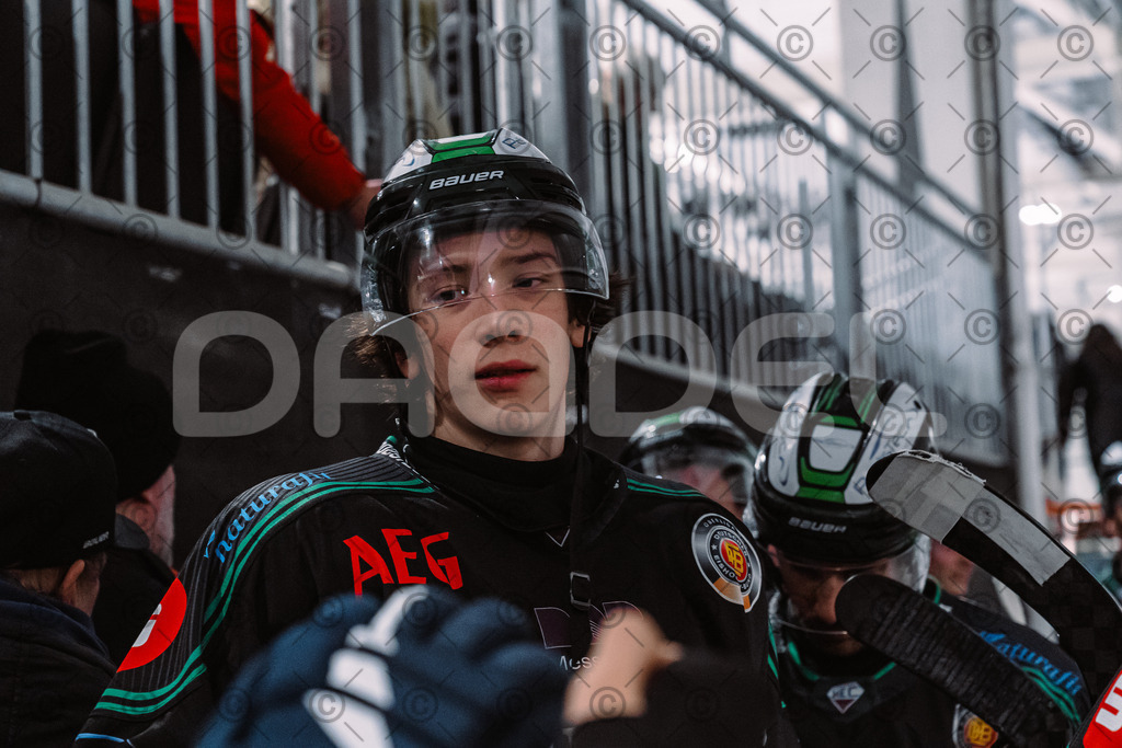 Alligators_vs_Deggendorf_30_11_2025-104 | Höchstadt Alligators Fotogalerie: Eishockey-Action aus Franken. Professionelle Spielfotos, Portraits & Stadionbilder zum Download. Jetzt entdecken! - Realisiert mit Pictrs.com