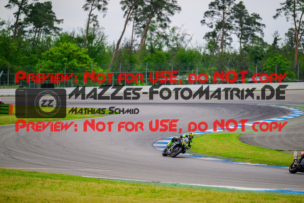 MaZZes_FotoMatrix_240521_6021986_2965 | ROT