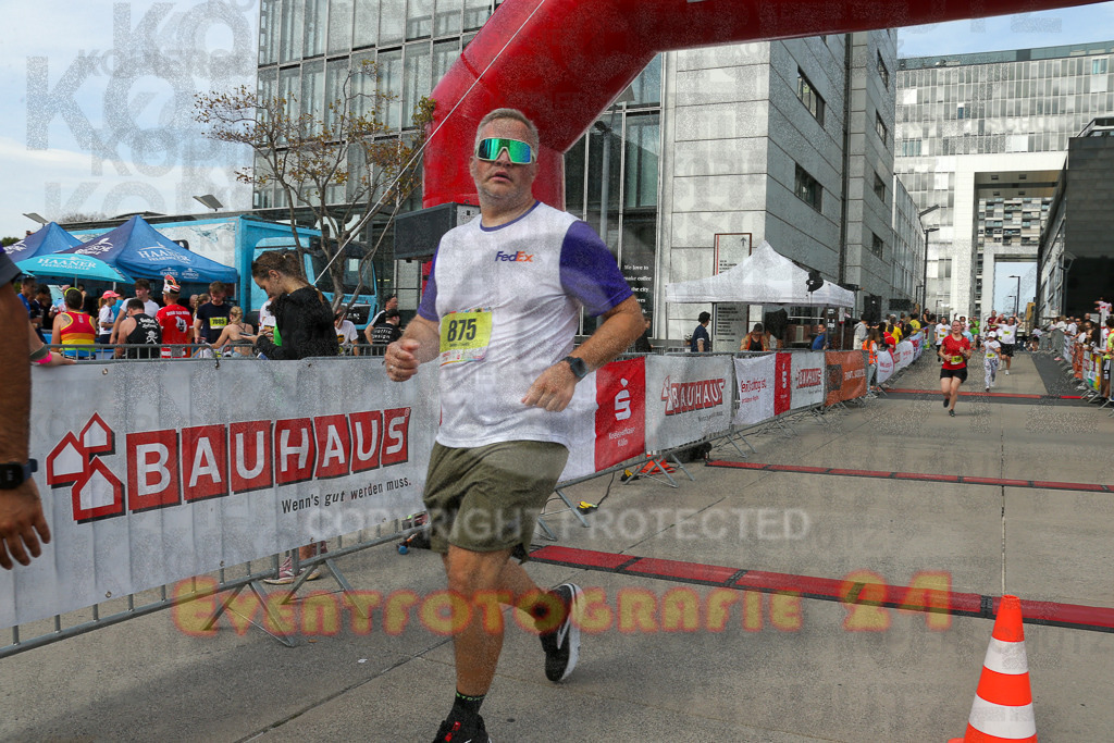 250920_1332_EX1_5311 | Sportfotografie im Rhein-Sieg Kreis, Köln, Bonn, NRW, Rheinland Pfalz, Hessen, etc. Unser Tätigkeitsfeld umfasst den Laufsport vom Volkslauf über den Marathon, Duathlon, Triathon bis zum Ultralauf wie Kölnpfad Ultra oder Schindertrail.