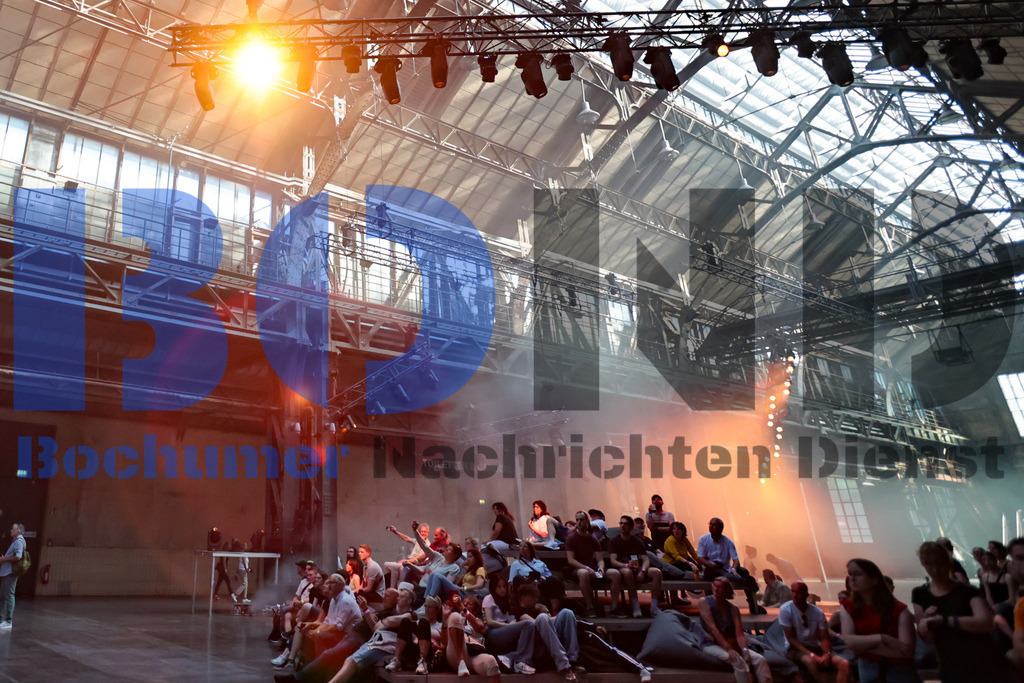 SES_BOCEXT20250626-36 | bond - Realisiert mit Pictrs.com