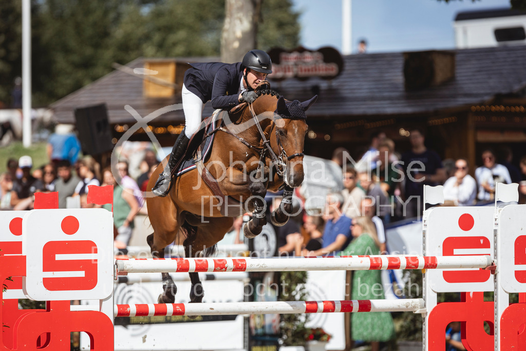 240714_BHO_GroßerPreis-646 | Deine schönsten Turniermomente als professionelle Fotos! Entdecke hochwertige Pferdesport-Fotografie im Online-Shop. Jetzt Fotos finden & bestellen!
