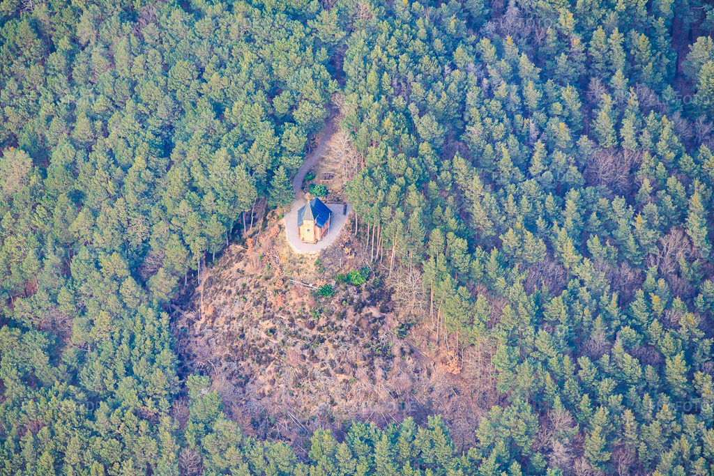 Luftbild: Friedenskapelle in Birkenhördt im Bundesland Rheinland-Pfalz in Deutschland. Foto: IMG_153361.jpg vom 06.03.2026 durch Werner Riehm/FLY-FOTO.deAuflösung des Originals: 5846 x 3898 px