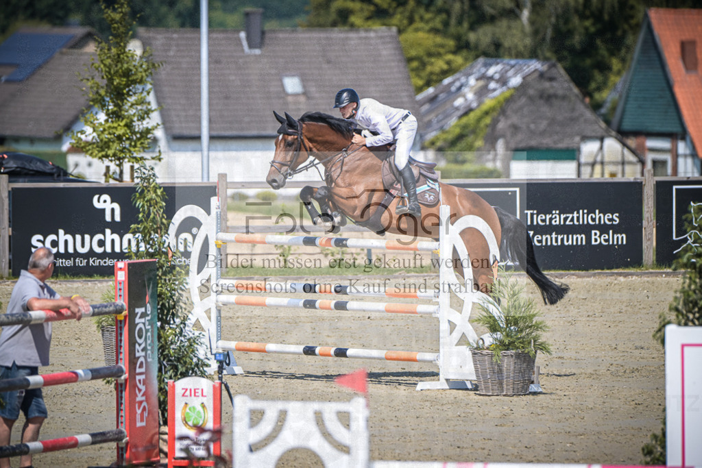 DOS_1451 | Entdecke hochwertige Reitturnierfotos von Foto Oger. Professionell, emotional und authentisch – jetzt Lieblingsmomente im Shop bestellen.Deutschlandweite Turnierfotografie. - Realisiert mit Pictrs.com