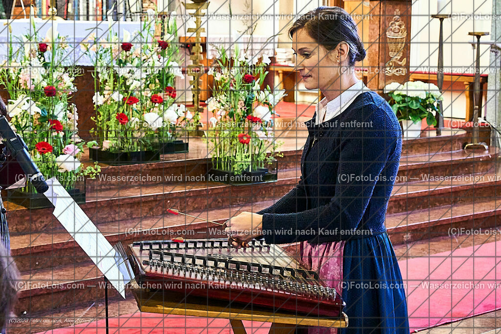 ALP2086_Pfarrfirmung Wieselburg_Chor-Musik | (C)FotoLois.com, Alois Spandl, Pfarrfirmung in Wieselburg mit Firmspender Eduard Gruber (ehemaliger Generalvikar der Diözese St. Pölten), Sa 3. Juni 2023.
