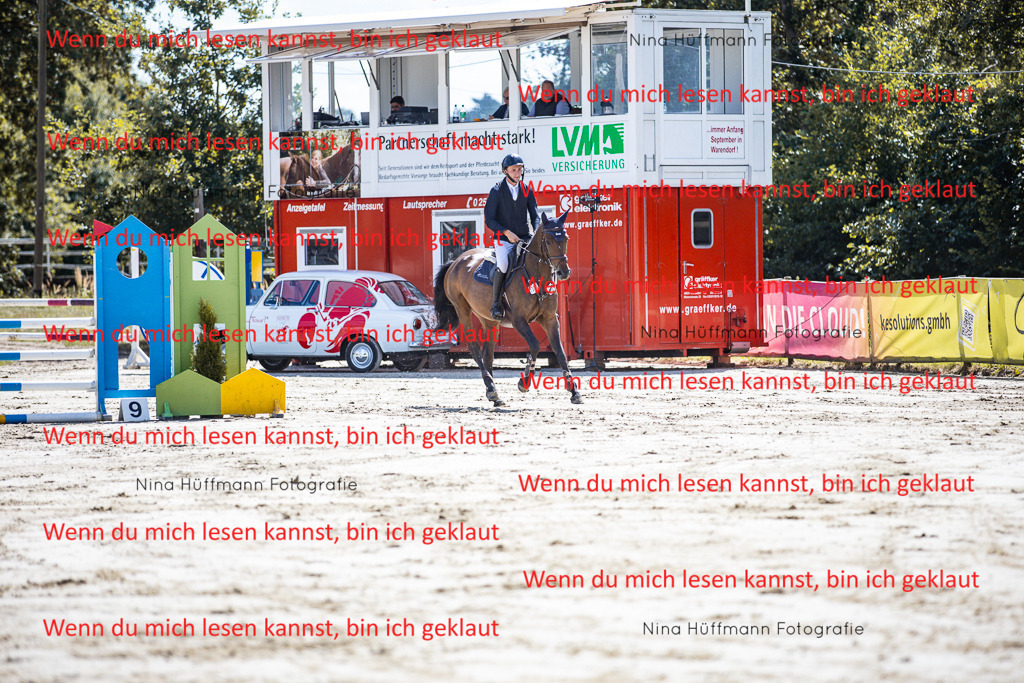 BK1A5028 | Turnierbilder Turnierfotos Nina Hüffmann Turnierfotografie Pferdefotografie Tierzeichnung Haustierzeichnung Pferdezeichnung Hundezeichnung Videograf  - Realisiert mit Pictrs.com
