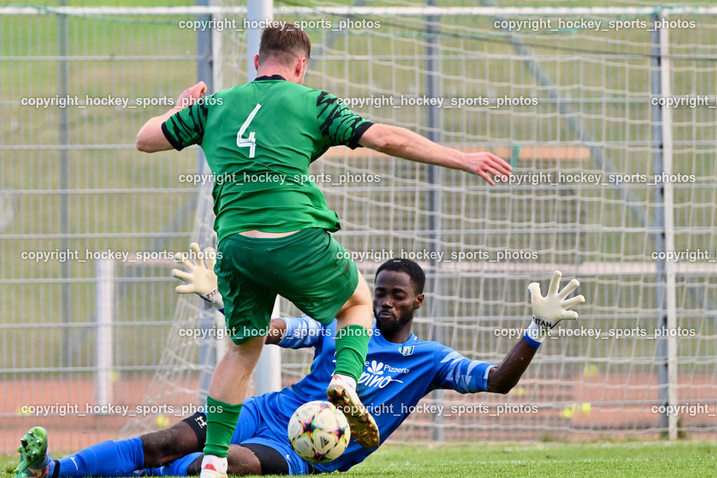 SC Landskron vs. Thal Assling  | #4 Ingo Mailänder SC Landskron, #99 Ayotunde Ezekiel Ikuepamitan Thal Assling, SC Landskron vs. Thal Assling , SC Landskron vs. Thal Assling  am 09.08.2024 in Villach (Sportanlage Landskron), Austria, (Photo by Bernd Stefan)