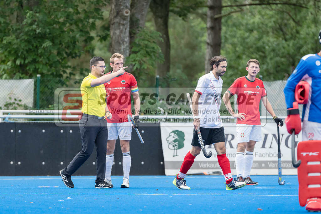 HK_20230923_104478 | 1. Bundesliga Herren Crefelder HTC - TSV Mannheim am 23.9.2023 CHTC, Krefeld , Lohse ( SR ) , Niklas Wellen ( Crefelder HTC 10 )