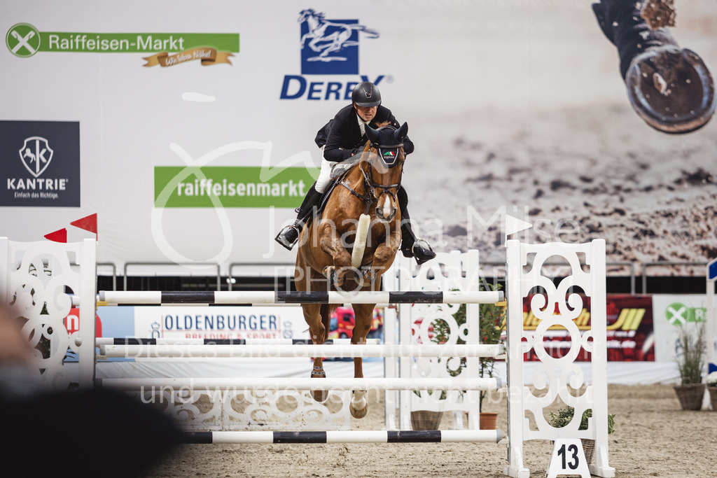 231028_Oldenburg_S1-Spr_Amateure-111 | Deine schönsten Turniermomente als professionelle Fotos! Entdecke hochwertige Pferdesport-Fotografie im Online-Shop. Jetzt Fotos finden & bestellen!