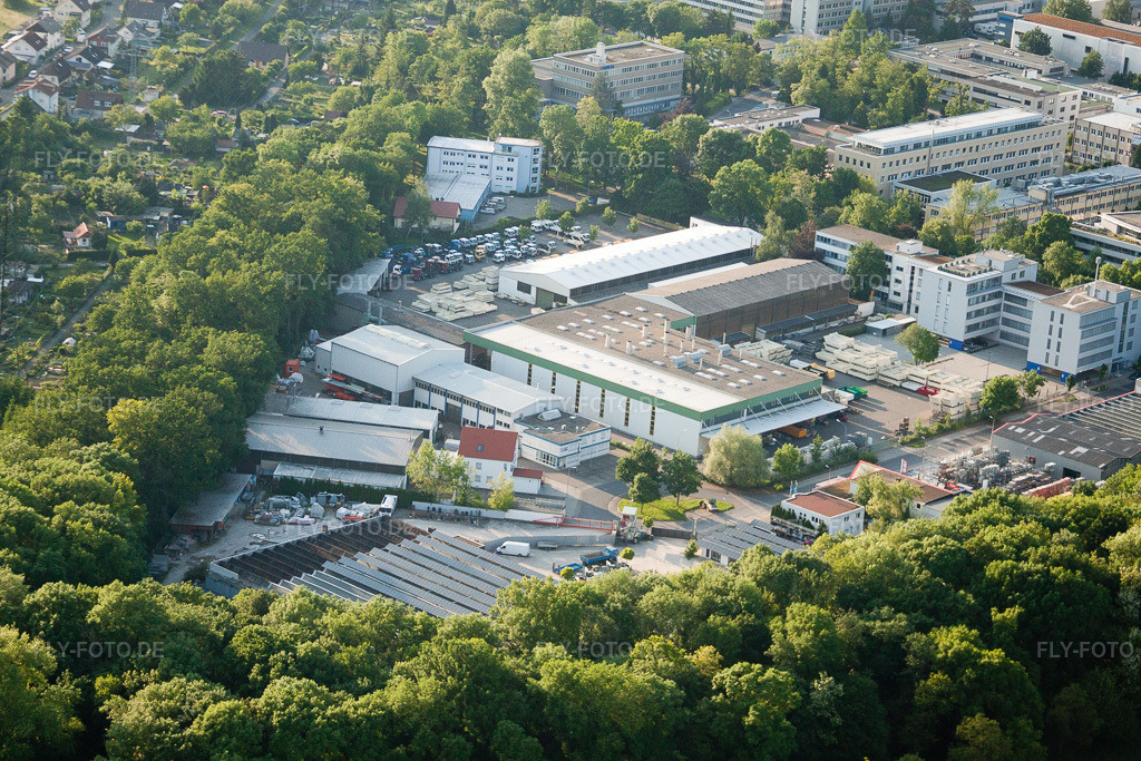 Luftbild: Killisfeld Industriegebiet im Ortsteil Durlach in Karlsruhe im Bundesland Baden-Württemberg in Deutschland. Foto: IMG_27429.jpg vom 23.05.2010 durch Werner Riehm/FLY-FOTO.de