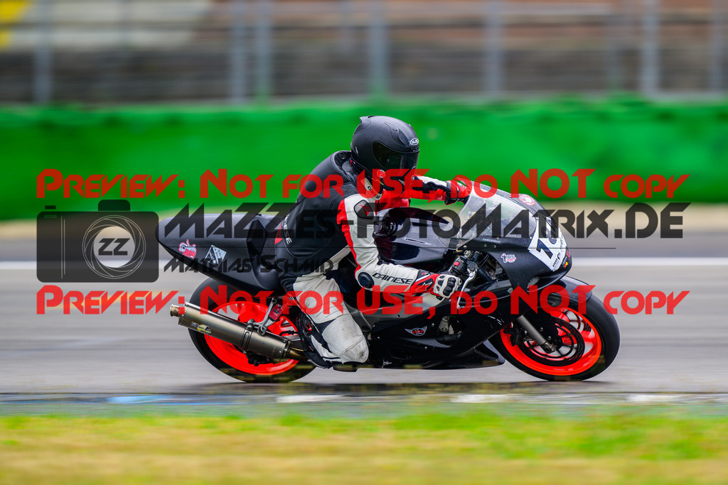 MaZZes_FotoMatrix_240615_6007705_9932 | ROT