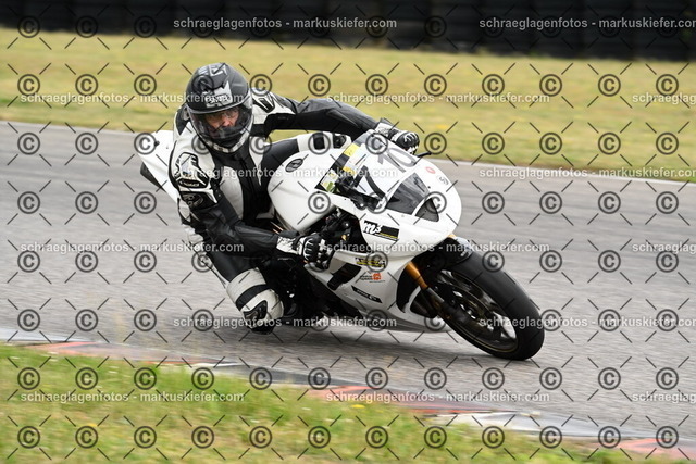 25bt02-0840 | markuskiefer.com - Realisiert mit Pictrs.com