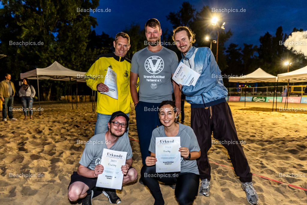 2025-200087245-Strandvölkerball-WM |  24.08.2025; Berlin Foto: Gerold Rebsch - www.beachpics.de