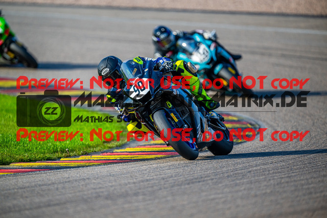 MaZZes_FotoMatrix_240504_6007705_5941 | STK1000