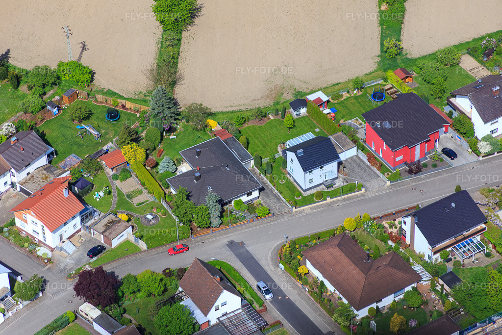 Luftbild: Konrad-Adenauer-Ring in Hagenbach im Bundesland Rheinland-Pfalz in Deutschland. Foto: IMG_078497.jpg vom 08.05.2015 durch Werner Riehm/FLY-FOTO.de