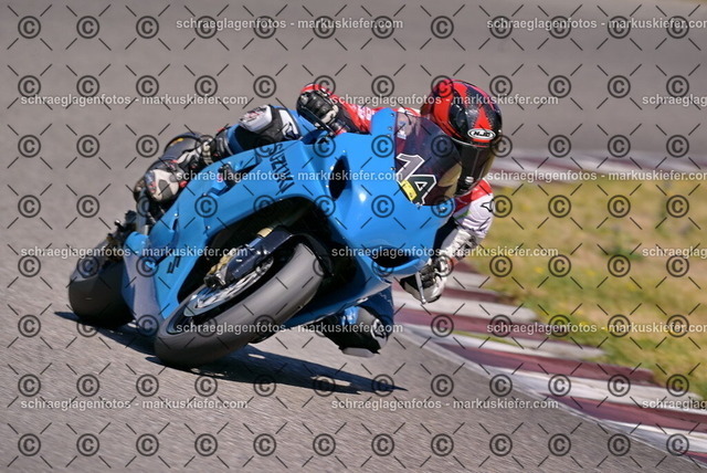 26bt04-0861 | markuskiefer.com - Realisiert mit Pictrs.com