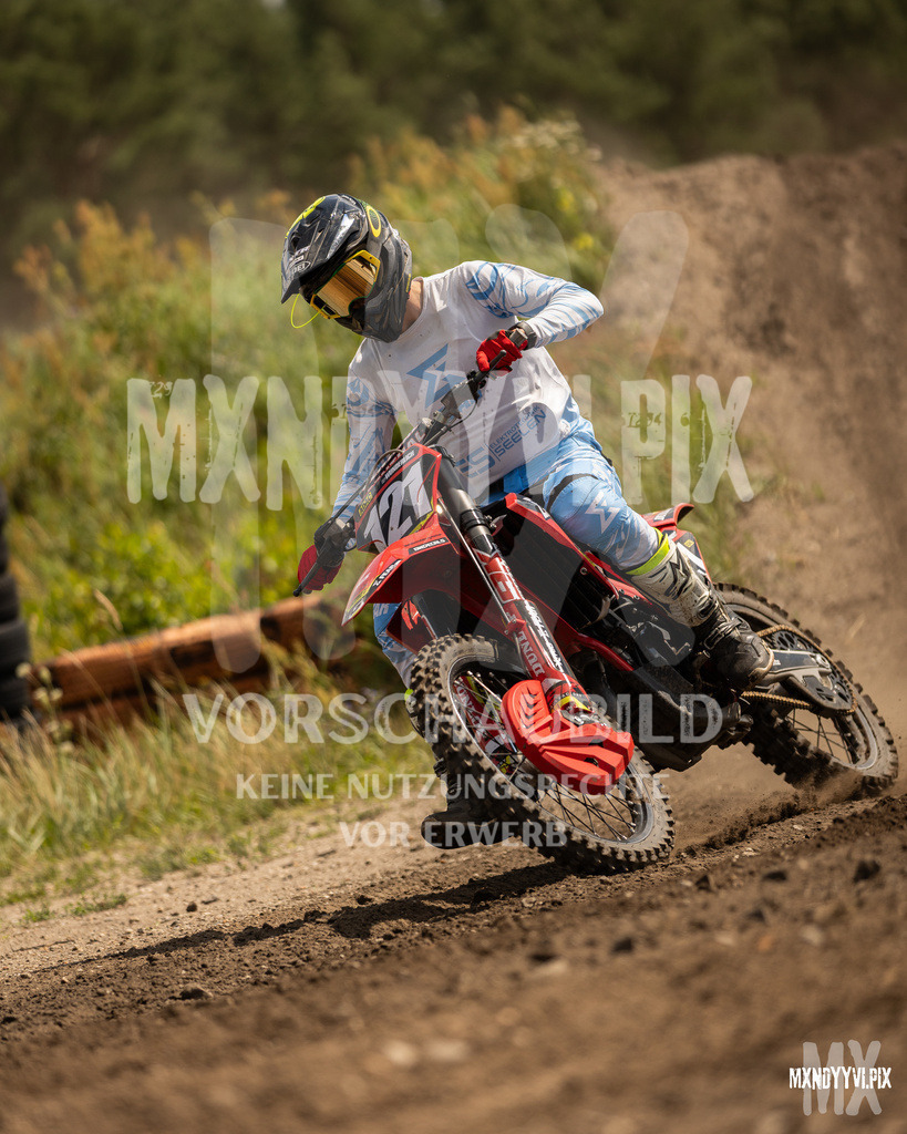 866A1751 | mxndyyvipix