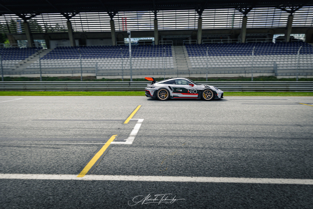 R6AT2369 _Alexander Tschuncky | Entdecken Sie die faszinierende Welt von Alexander Tschuncky Arts: Kreative Fotografie, atemberaubende Automobilkunst und hochwertiger Bilderdruck. Lassen Sie sich inspirieren! - Realisiert mit Pictrs.com