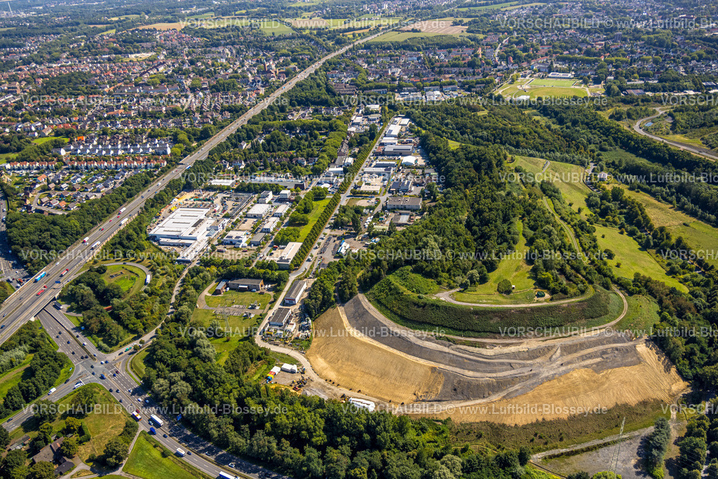 Gladbeck250800461 | Luftbild, Halde Graf Moltke III/IV, Gewerbegebiet Europastraße, Brauck, Gladbeck, Ruhrgebiet, Nordrhein-Westfalen, Deutschland