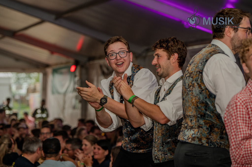 DSC_4592 | "Fussifoto.com – Ihr Ansprechpartner für hochwertige Fotografie! Entdecken Sie kreative Bilder und professionelle Dienstleistungen. Kontaktieren Sie uns für Ihre Projekte!"