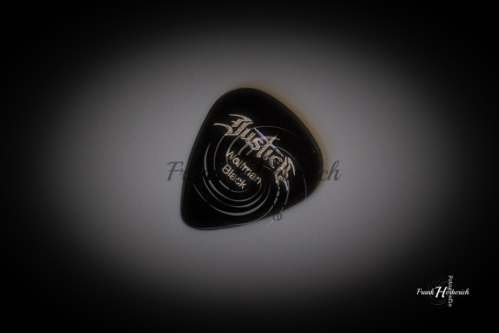 Justice Daudenwinden | Frank Herberich Fotografie, Frank Herberich, Fotografie, Hochzeit, Portrait, St. Peter Ording, Ording, Westerhever, Nordsee, Frank Fotografie, Hardheim,  Odenwald,Walldürn, Band,Eventfotografie - Realisiert mit Pictrs.com