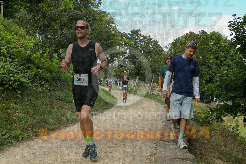 250824_1420_EX1_5860 | Sportfotografie im Rhein-Sieg Kreis, Köln, Bonn, NRW, Rheinland Pfalz, Hessen, etc. Unser Tätigkeitsfeld umfasst den Laufsport vom Volkslauf über den Marathon, Duathlon, Triathon bis zum Ultralauf wie Kölnpfad Ultra oder Schindertrail.
