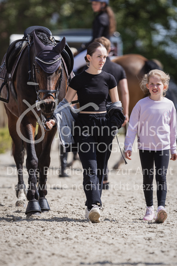 230519_MayDays_Stil-A2-U25-108 | Deine schönsten Turniermomente als professionelle Fotos! Entdecke hochwertige Pferdesport-Fotografie im Online-Shop. Jetzt Fotos finden & bestellen!