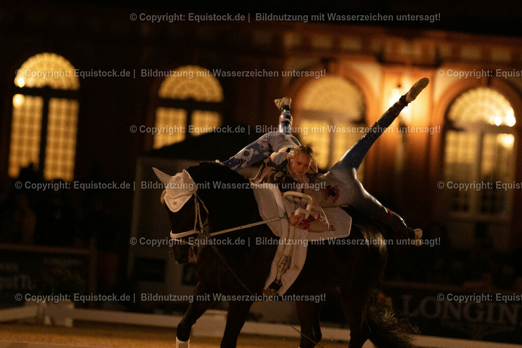 20230527_Voltigieren_NASPA_Flutlicht_0932 | equistock