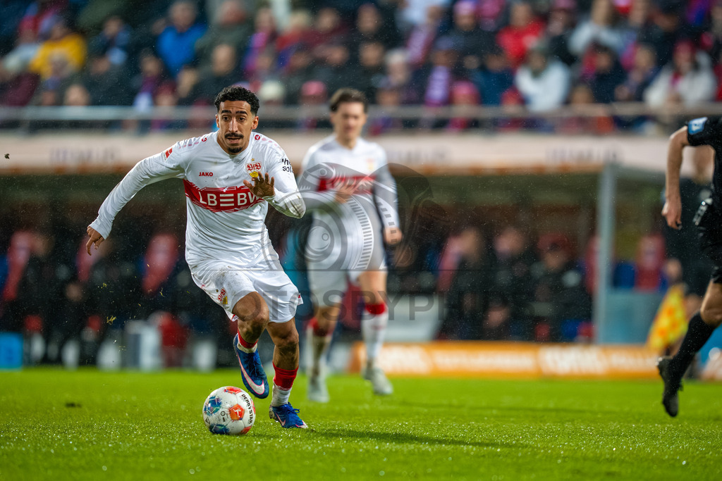 1. FC Heidenheim vs. VfB Stuttgart, Fussball, 1. Bundesliga, 23. Spieltag, Saison 2025/2026, 22.02.2026 | Tiago Tomas (VfB Stuttgart, #08),1. FC Heidenheim vs. VfB Stuttgart, Fussball, 1. Bundesliga, 23. Spieltag, Saison 2025/2026, 22.02.2026Foto: photosbyphips/Philip Ziegler