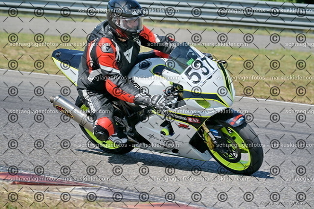 25bt04-0436 | markuskiefer.com - Realisiert mit Pictrs.com