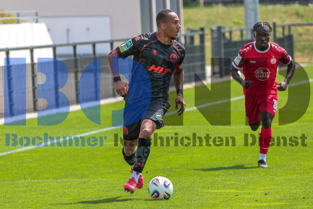 SES_ESSFKO20250712-25 | bond - Realisiert mit Pictrs.com