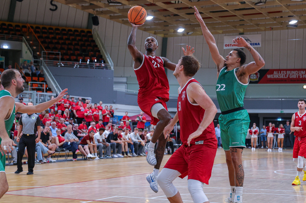 BAYER GIANTS vs VET-CONCEPT Gladiators Trier Test-105 | Fotos von Basketballspielen aus dem Raum NRW fotografiert von Gero Mueller-Laschet und Daniel Schaefer - Realisiert mit Pictrs.com