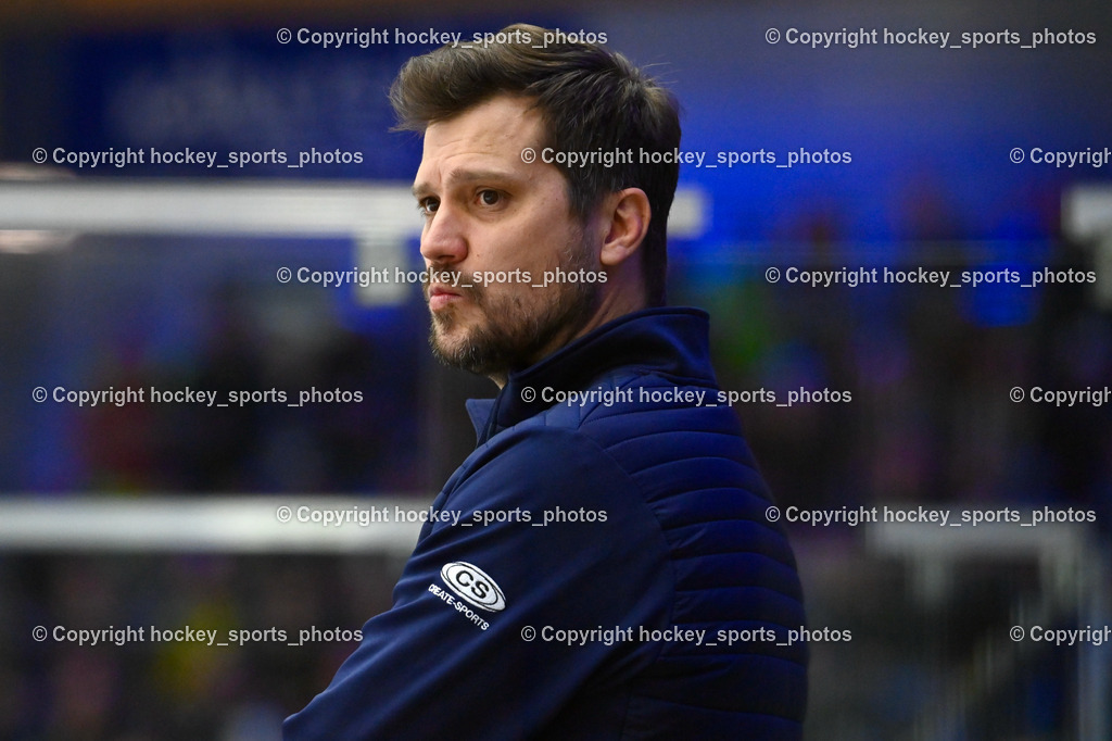 EC VSV vs. HC Bozen 16.2.2024 | Headcoach EC VSV Marcel Rodman, EC VSV vs. HC Bozen 16.2.2024, EC VSV vs. HC Bozen 16.2.2024 am 16.02.2024 in Villach (Stadthalle Villach), Austria, (Photo by Bernd Stefan)