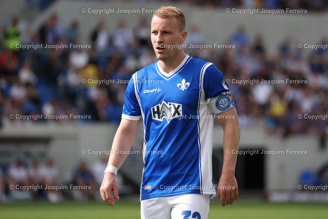 2400414_svdvsscf_2083 Kopie | Darmstadt, 14.04.2024 xjfx 1.Bundesliga SV Darmstadt 98 - SC Freiburg v.l., Fabian Holland (SV Darmstadt 98)





(DFL/DFB REGULATIONS PROHIBIT ANY USE OF PHOTOGRAPHS as IMAGE SEQUENCES and/or QUASI-VIDEO) - Realisiert mit Pictrs.com