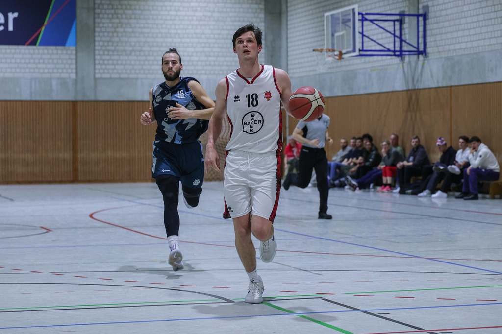1.Regio BAYER GIANTS vs LippeBaskets Werne-98 | Fotos von Basketballspielen aus dem Raum NRW fotografiert von Gero Mueller-Laschet und Daniel Schaefer - Realisiert mit Pictrs.com