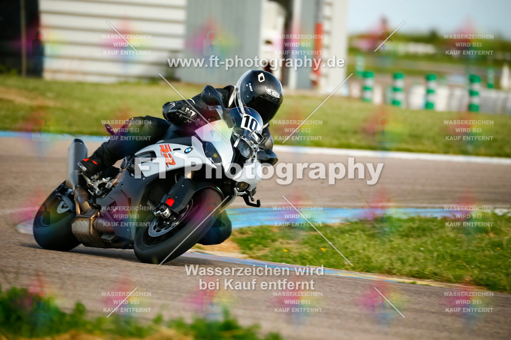 _MOT0268 | Hier findet Ihr Bilder von Touristenfahrten auf der Nürburgring Nordschleife oder von anderen Veranstaltungen die ich besucht habe. Viel Spass beim Durch Schauen 