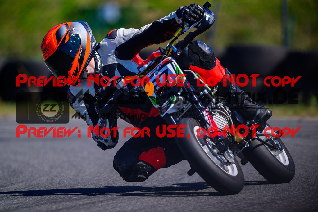 MaZZes_Fotomatrix_20250404_6007705_8936 | Fotograf Mathias Schmid
Sportfotograf,
Eventfotograf,
Hochzeitsfotograf,
Portraitfotograf