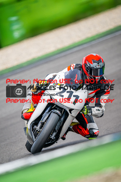 MaZZes_FotoMatrix_230410_376 | GELB