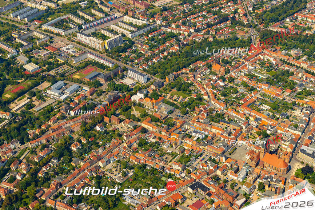 Luftbild Stendal - Die Luftaufnahme wurde 2025 vom UL-Flugzeug heraus erstellt ( keine Drohne ) - Hochauflösende Luftaufnahme - für professionelle Ausdrucke geeignet. Die Geschenkidee !Hier alle&nbsp;Infos zur Lizenzierung der LuftaufnahmeWir fliegen auch dieses Jahr wieder in Ihre Region um Luftbilder zu erstellen.- Luftbild anfragen