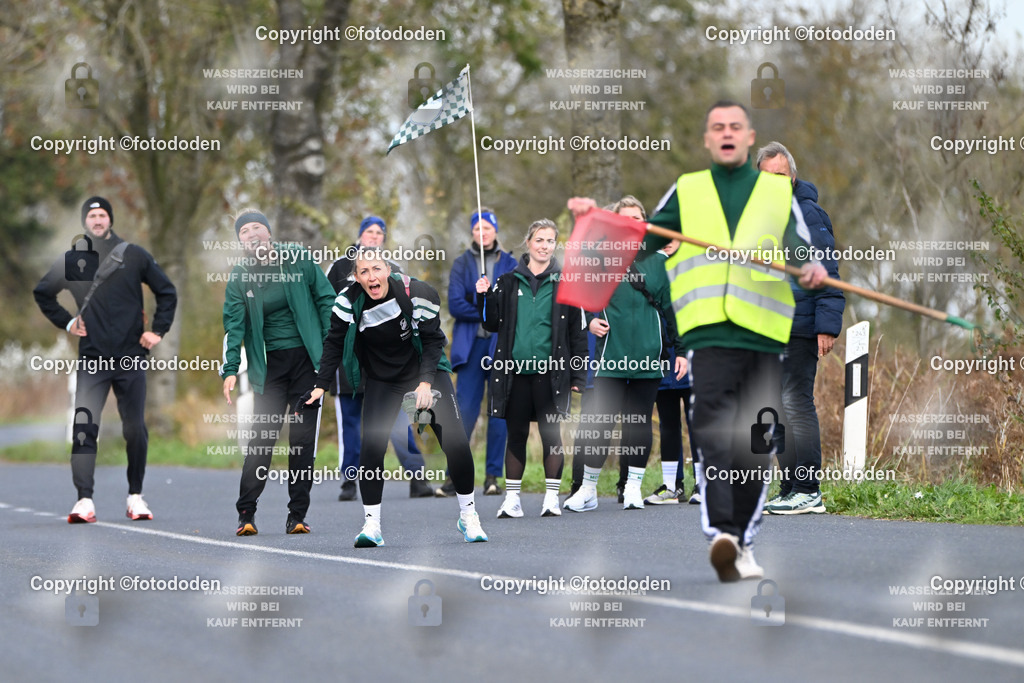 DSC_2232 | Utarp-Schweindorf / Frauen I / mit Bahnanweiser Thorsten Lettau