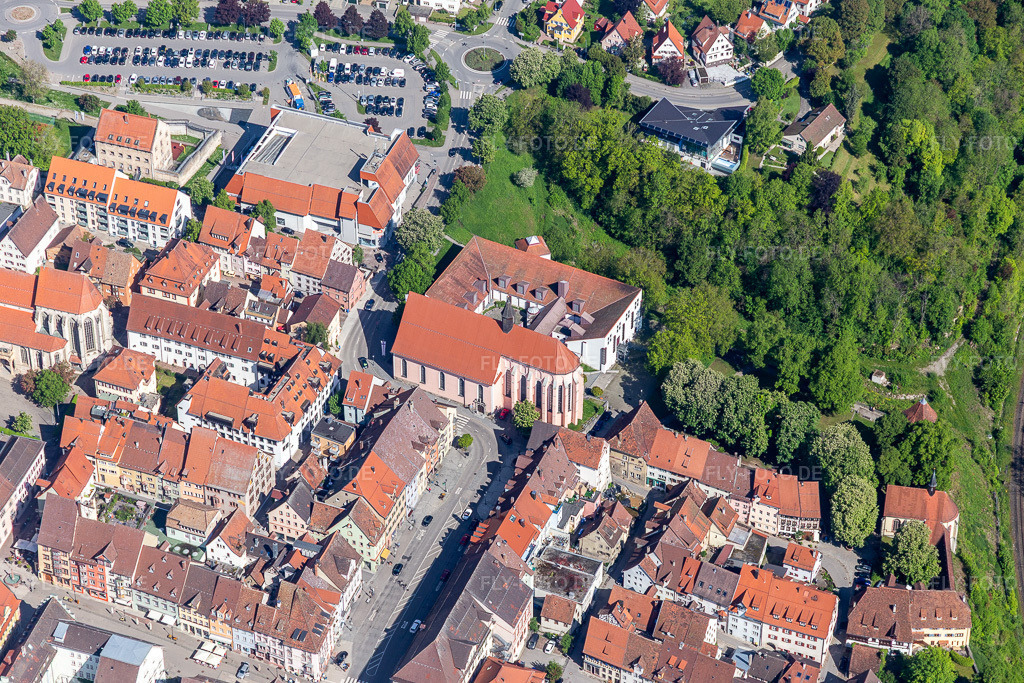 Luftbild: Predigerkirche, Dominikanermuseum in Rottweil im Bundesland Baden-Württemberg in Deutschland. Foto: IMG_114486.jpg vom 30.05.2019 durch Werner Riehm/FLY-FOTO.de