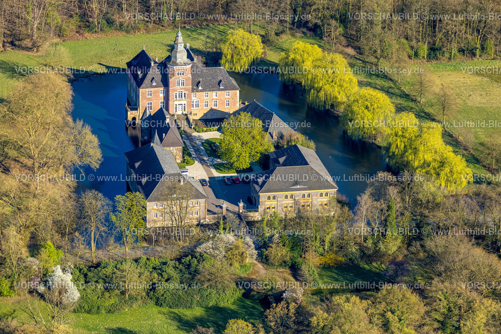 Olfen250405003 | Luftbild, Schloss Sandfort, auch Haus Sandfort, Wasserschloss und Gräfte, Olfen-Kirchspiel, Olfen, Münsterland, Nordrhein-Westfalen, Deutschland