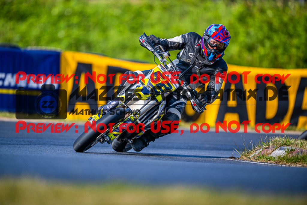 MaZZes_FotoMatrix_220528_4315 | Fotograf Mathias Schmid
Sportfotograf,
Eventfotograf,
Hochzeitsfotograf,
Portraitfotograf