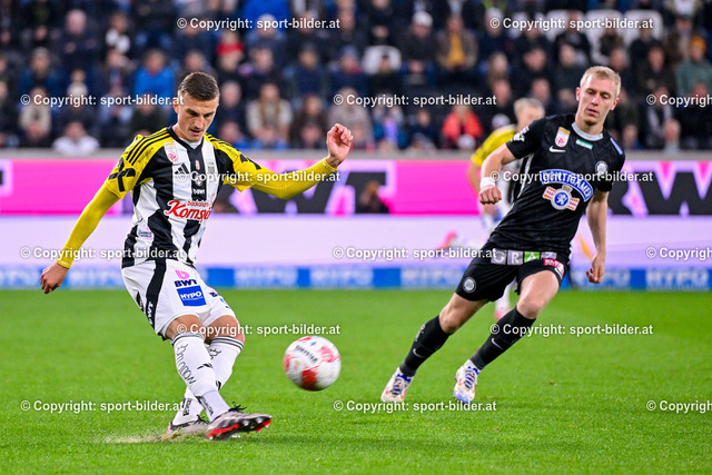 AUT, Admiral Bundesliga, LASK Linz vs SK Sturm Graz | 27.10.2024, Raiffeisen Arena Linz, AUT, Admiral Bundesliga, LASK Linz vs SK Sturm Graz, im Bild Philipp Ziereis of Lask, Mika Miles Biereth of Puntigamer Sturm Graz // Admiral Bundesliga Match between LASK Linz and SK Sturm Graz in Linz, Austria on 2024/10/27
