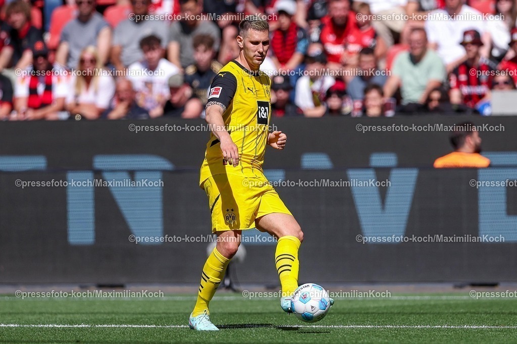 B0411052503406 | 11.05.2025, Fußball, Bayer 04 Leverkusen - Borussia Dortmund, 1. Fußball Bundesliga, 33. Spieltag, BayArena, Saison 2024 2025: Niklas Süle (BVB #25) DFB regulations prohibit any use of photographs as image sequences and or quasi-video.