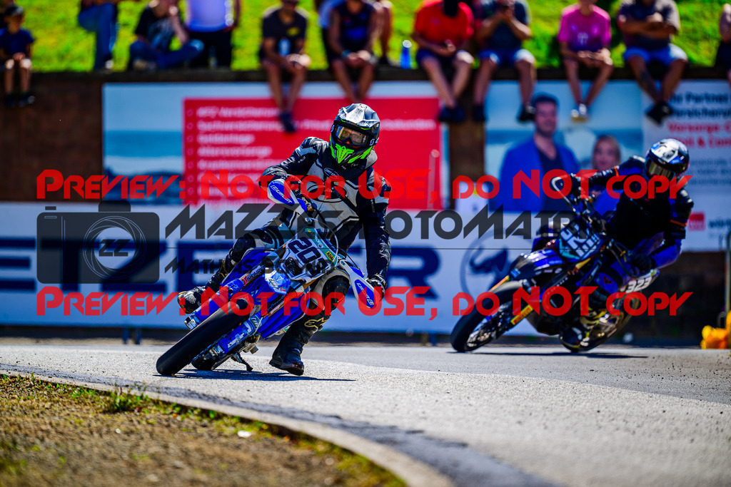 MaZZes_FotoMatrix_240816_6007705_0042 | UE40