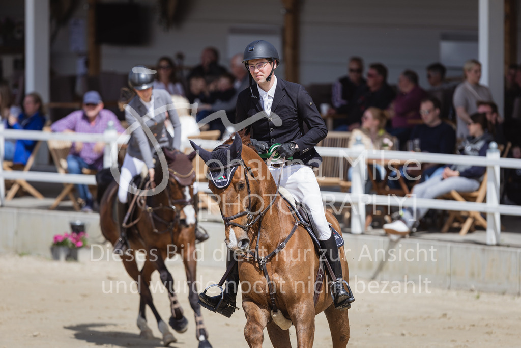 230501_SpengeW_M2St-254 | Deine schönsten Turniermomente als professionelle Fotos! Entdecke hochwertige Pferdesport-Fotografie im Online-Shop. Jetzt Fotos finden & bestellen!