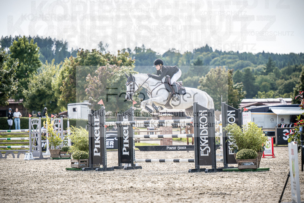 DOS_0478 | Entdecke hochwertige Reitturnierfotos von Foto Oger. Professionell, emotional und authentisch – jetzt Lieblingsmomente im Shop bestellen.Deutschlandweite Turnierfotografie. - Realisiert mit Pictrs.com
