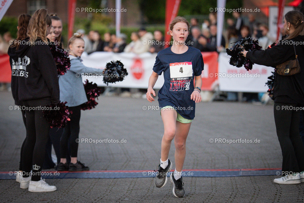 22. ASV Nachtlauf; Koeln, 28.05.25 | Impressionen vom 22. ASV Nachtlauf am 28.05.25 am Tanzbrunnen in Koeln. Foto: BEAUTIFUL SPORTS/Axel Kohring