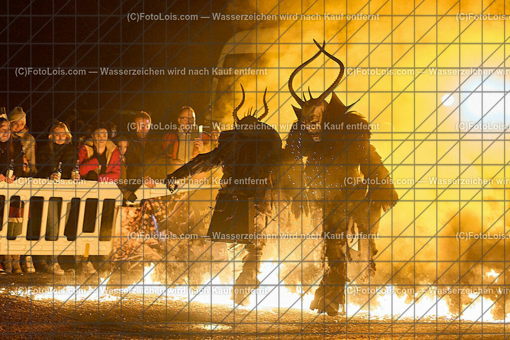 ALP8295_PerchtengruppenTreffen Gaming | (C)FotoLois.com, Alois Spandl. Perchtengruzppentreffen in Gaming am Badparkplatz, Fr 5. Januar 2024.